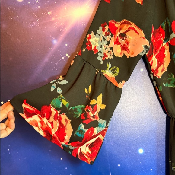 Le Lis Black Dress with Red Floral Design - Picture 2 of 4